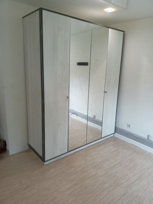 Шкаф 4-х дверный с зеркалом "Тиффани" - Бетон пайн светлый/Дуб шале графит