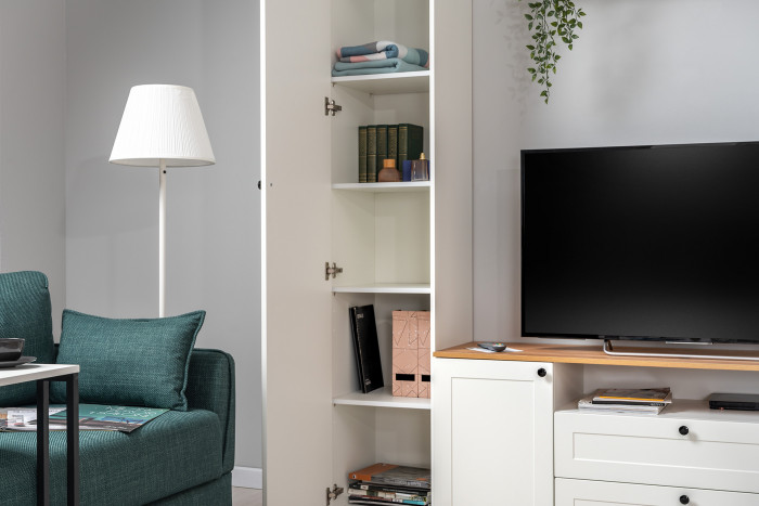 Остин 11.53 Кровать + ортопед + 13.227 Шкаф-пенал + 16.240 Комод, белый шагрень/дуб крафт золотой