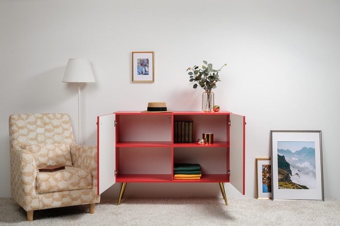 Кармин Комод-тумба 16.230.03, цвет красный/белый, ШхГхВ 115,3х42,6х93,2 см., фасады с рисунком Бразильские домики, две дверки