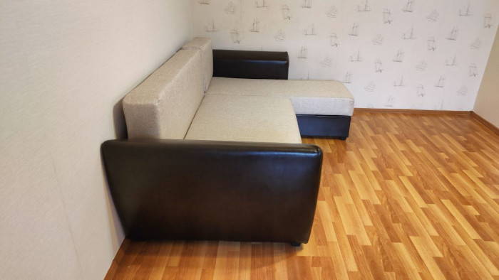 Диван-еврокнижка угловой Амстердам, 150х200, рогожка/экокожа бежево-коричневый